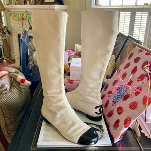 CHANEL 05A Ponyhair boots patent cap toe Cambon CC logo 39